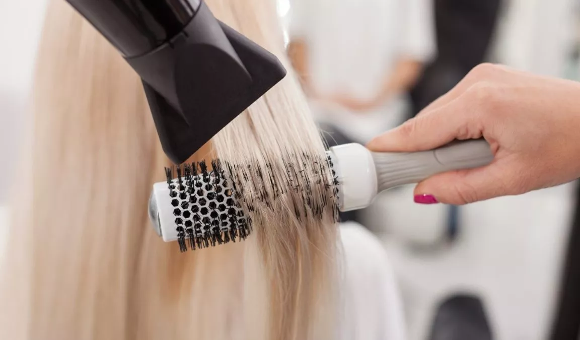 meilleurs sèche-cheveux pour un brushing
